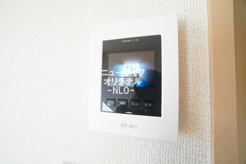 セキュリティ　突然の来訪者にも安心のTVモニター付きインターホン