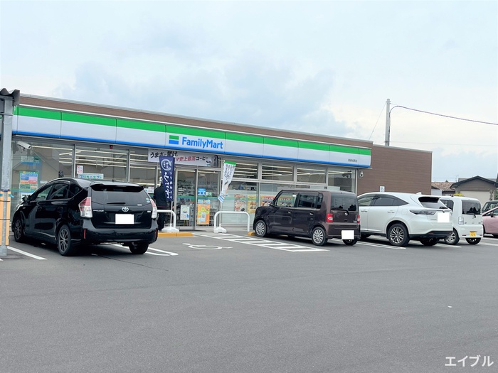 コンビニ　ファミリーマート鹿屋旭原店（コンビニ）まで1400m