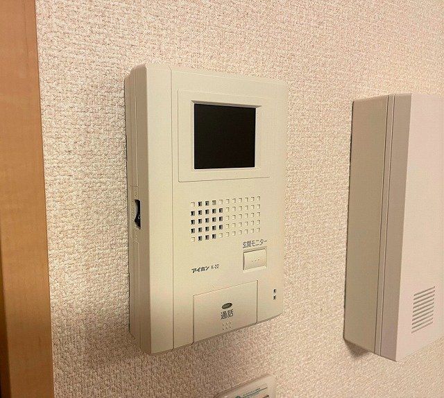 セキュリティ　モニター付きインターホン