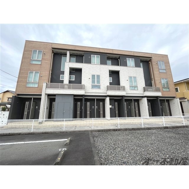 エントランス　建物外観
