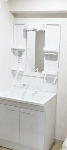 洗面設備　独立洗面台です。