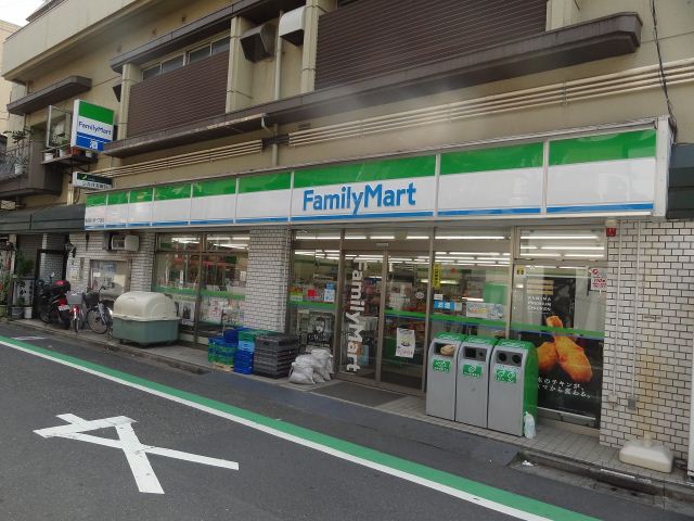 ショッピングセンター　ファミリーマート（ショッピングセンター）まで250m