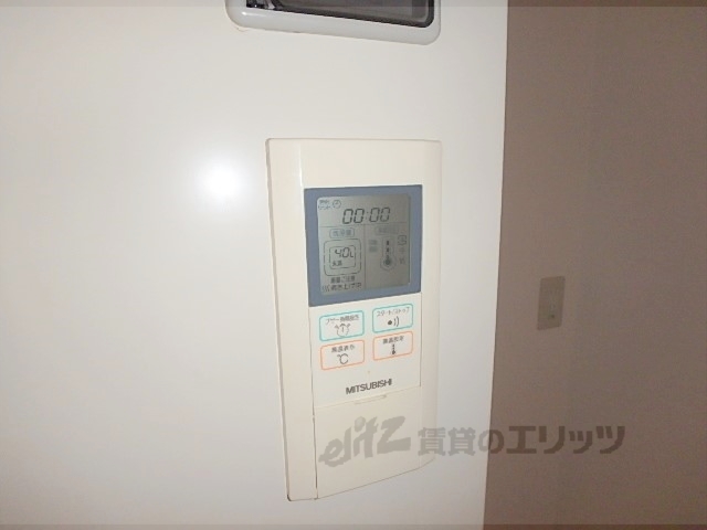 その他設備　給湯器リモコン