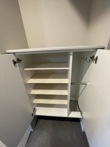 収納　イメージとして同マンション他部屋を表示しています
