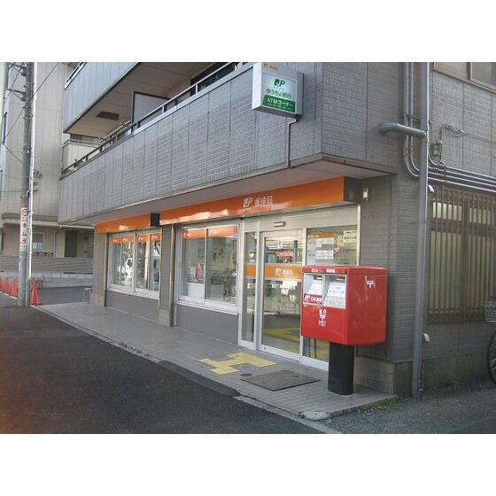 エントランス　横浜宿町郵便局まで476m