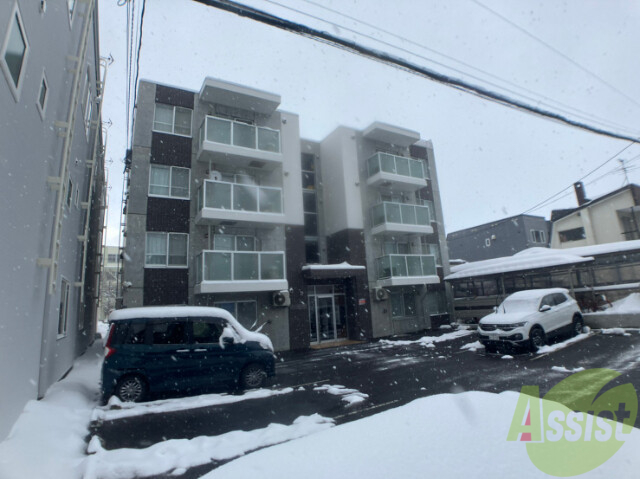 建物外観　札幌市東区北四十五条東「ＲＩＲＵＪＹＵＳＡＫＡＥＭＡＣＨＩ」
