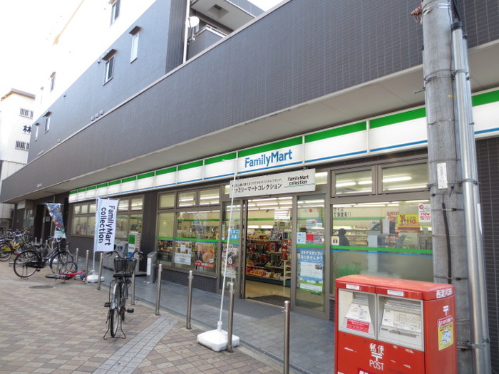 コンビニ　ファミリーマート（コンビニ）まで125m