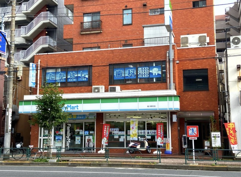 コンビニ　ファミリーマート菊川駅前店（コンビニ）まで80m