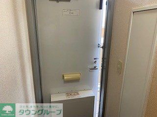 玄関　宅配ボックス付き♪