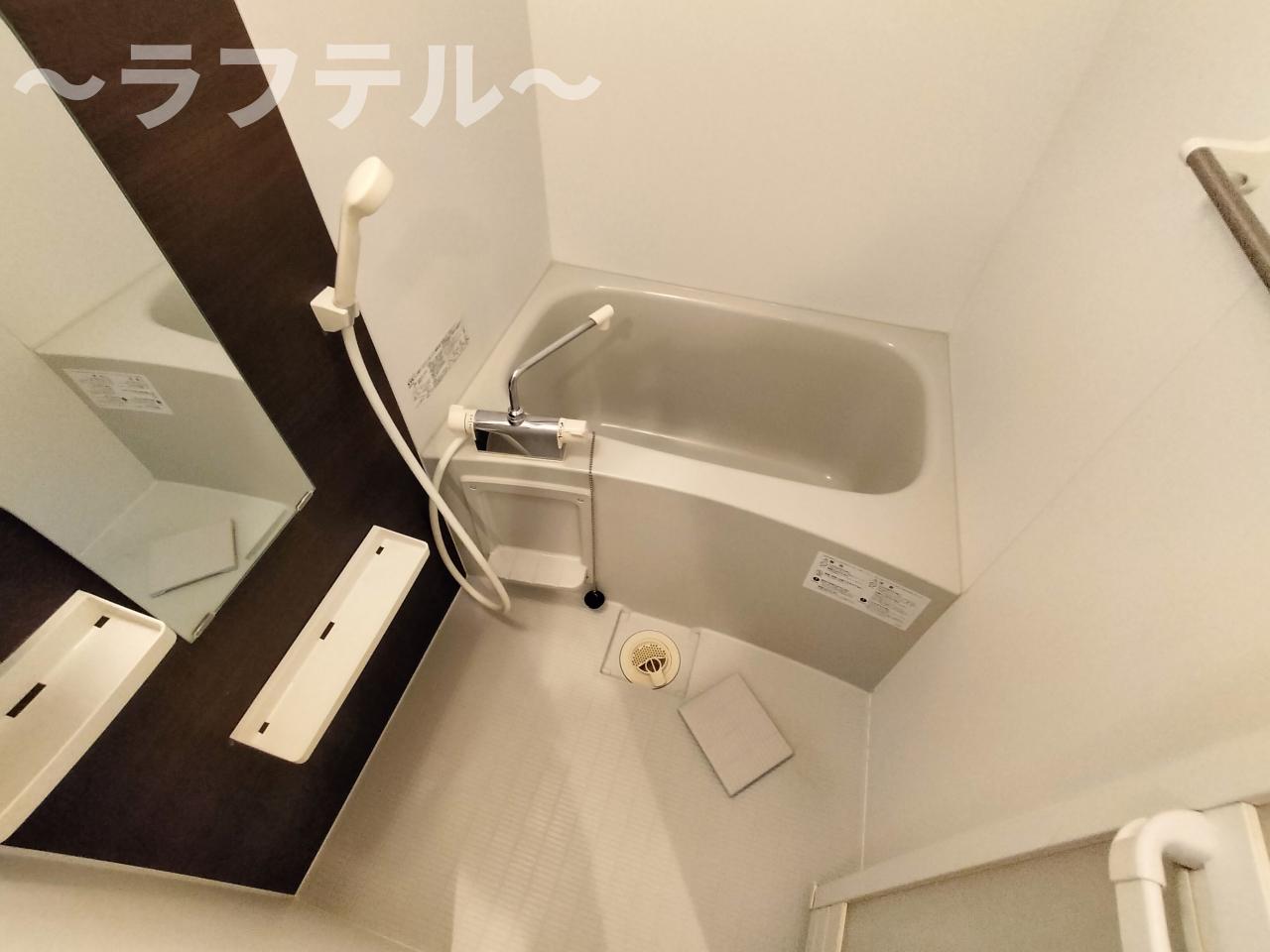 バス・シャワールーム　別部屋イメージ写真