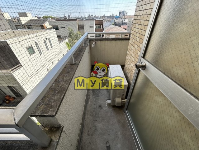 バルコニー　TIマンション