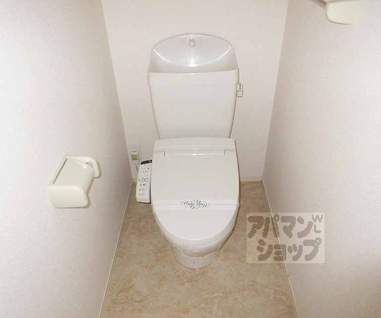 トイレ　ウォシュレット付き！