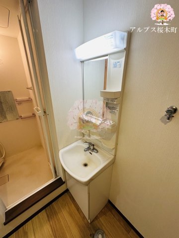 洗面設備　同一仕様
