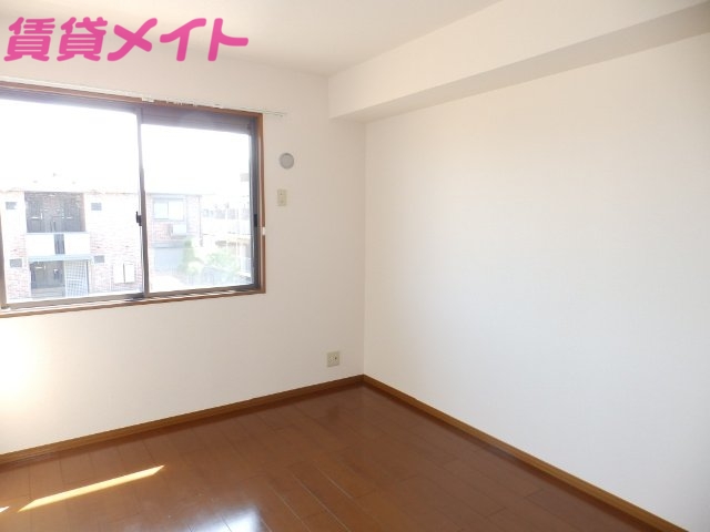 その他部屋・スペース　同物件別室の画像です