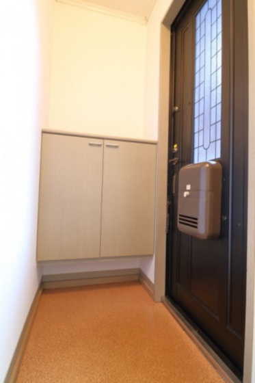 玄関　※別部屋の写真です