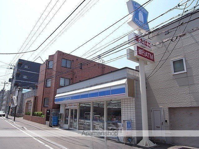 コンビニ　ローソン（コンビニ）まで374m