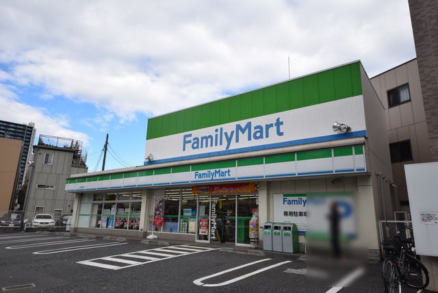 コンビニ　ファミリーマート赤羽岩淵町店（コンビニ）まで410m
