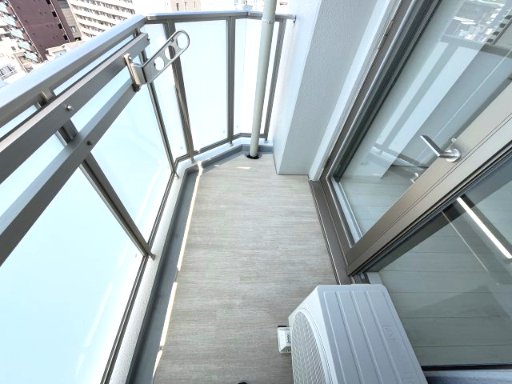 バルコニー　写真は、他部屋の反転間取りとなっております。