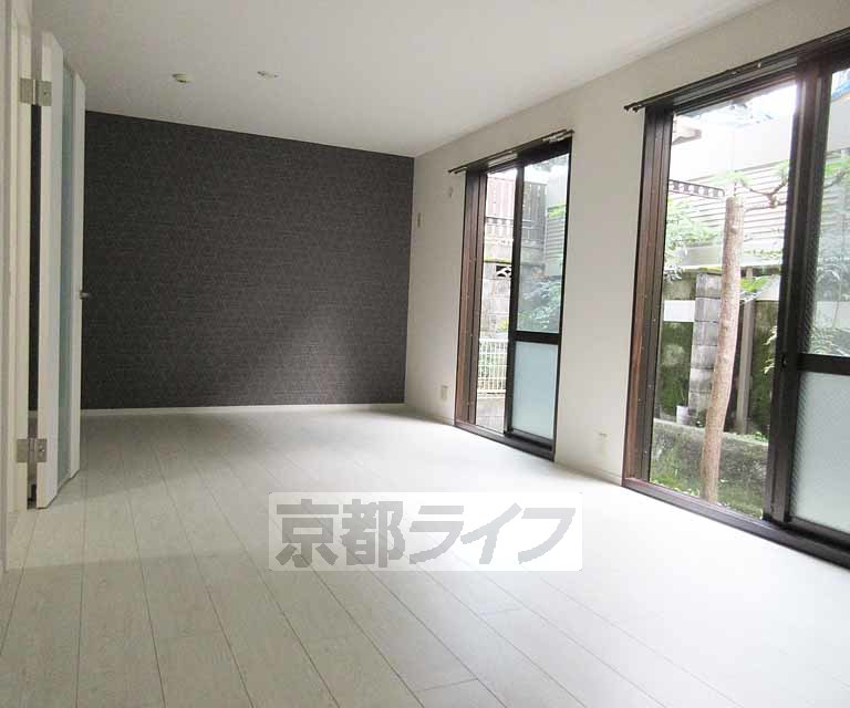 居室・リビング　広いお部屋です！