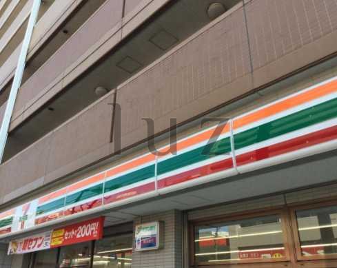 コンビニ　セブンイレブン 横浜宮元町2丁目店（コンビニ）まで162m