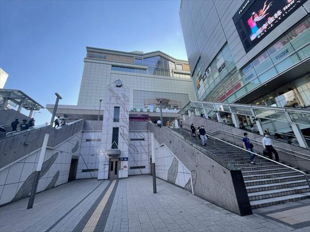 その他　新宿　東南口（その他）まで3907m