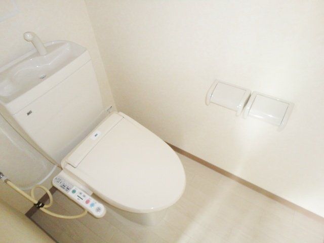 トイレ　★お部屋探しは株式会社タウンハウジング東京まで★
