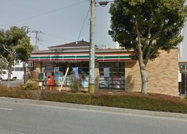 コンビニ　セブンイレブン福生熊川店（コンビニ）まで665m