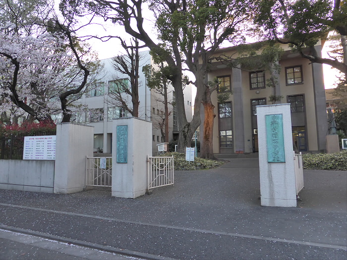 高校・高専　日本学園 高等学校（高校・高専）まで1243m