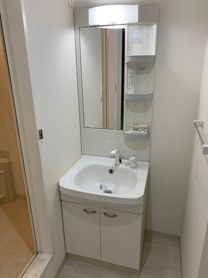 洗面設備　※別号室の写真です