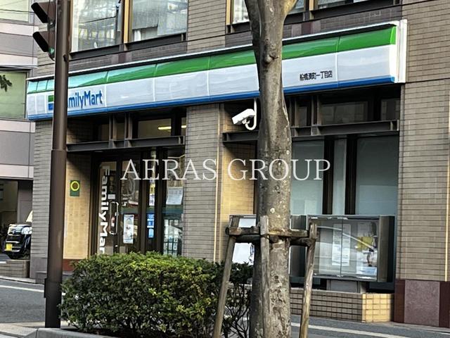 コンビニ　ファミリーマート 船橋湊町一丁目店（コンビニ）まで240m