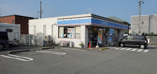 コンビニ　ローソン　滝野下滝野二丁目店（コンビニ）まで400m
