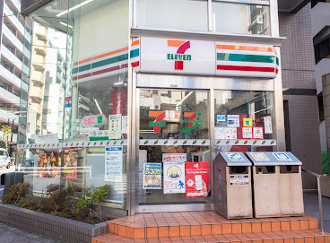 コンビニ　セブンイレブン 墨田緑4丁目店（コンビニ）まで355m