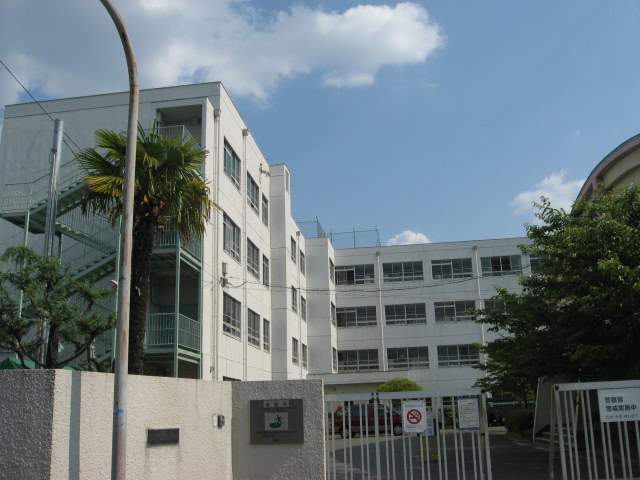 小学校　高槻市立冠小学校（小学校）まで191m