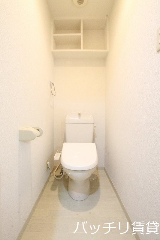 トイレ　画像は同シリーズ参考画像の為、現況を優先いたします。