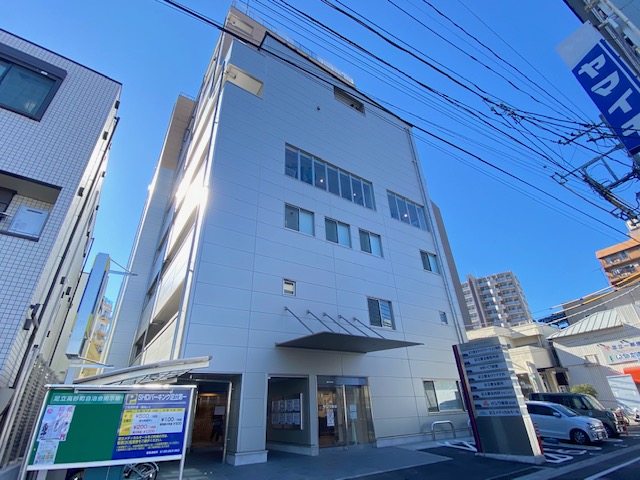 病院　足立慶友リハビリテーション病院（病院）まで135m
