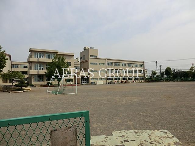 小学校　綾瀬市立綾北小学校（小学校）まで551m