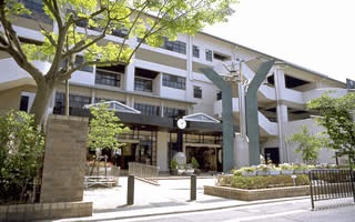 小学校　御所南小学校（小学校）まで1639m