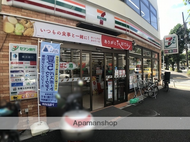 コンビニ　セブンイレブン（コンビニ）まで377m