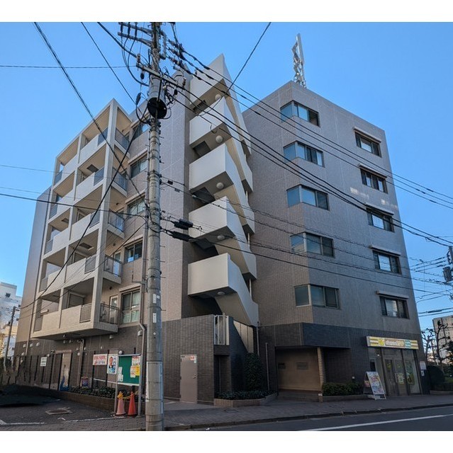 建物外観　２０２４年１２月撮影