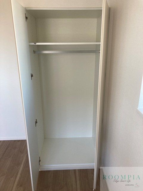 収納　同タイプの別部屋の写真です