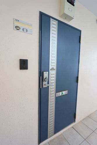 セキュリティ　104号室の写真参照
