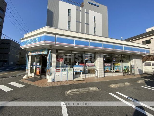 コンビニ　ローソン（コンビニ）まで235m