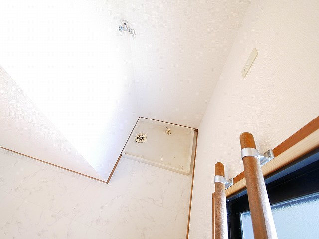 その他設備　室内洗濯機置場です