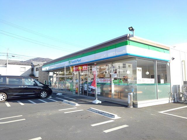 コンビニ　ファミリーマート 豊橋小鷹野店（コンビニ）まで1100m