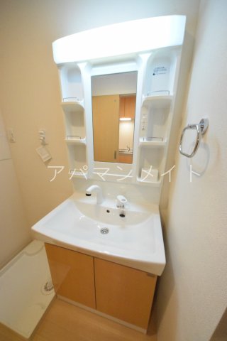 洗面設備　忙しい朝には欠かせない洗面所です