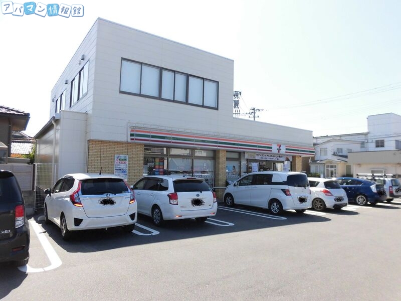 コンビニ　セブンイレブン新潟弁天橋通店（コンビニ）まで881m