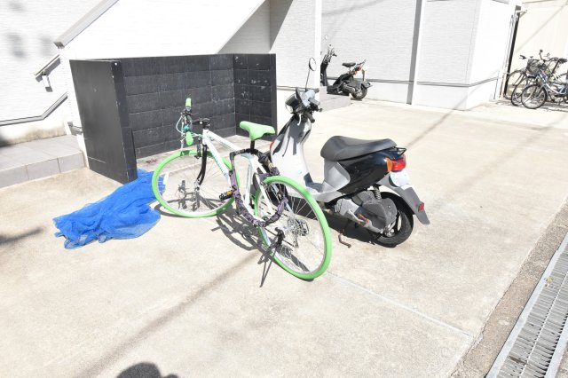 その他共有部分　自転車はこちらに置けます