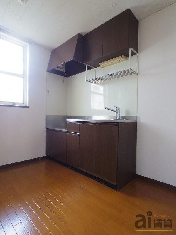 フラットフォーのキッチン写真