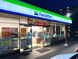 コンビニ　ファミリーマート 東大阪玉串町西店（コンビニ）まで178m