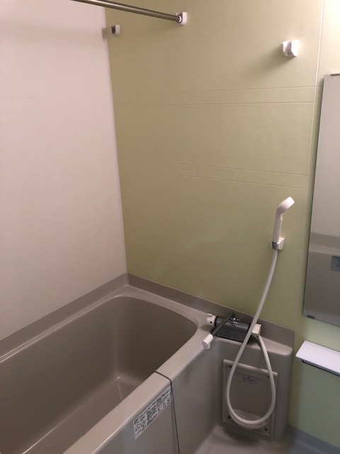 バス・シャワールーム　お風呂です
